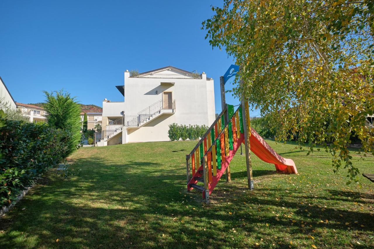 Apartmentsgarda - Corte Dei Molini Exterior foto